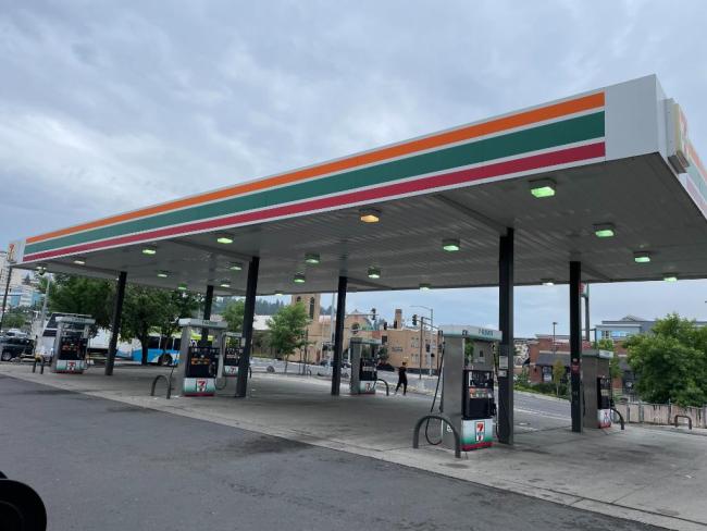 7-Eleven gas pad and canopy cleaning in Spokane, WA